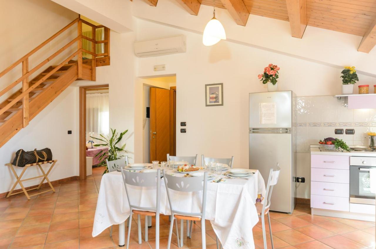 Le Tartarughe Aparthotel Letojanni Buitenkant foto